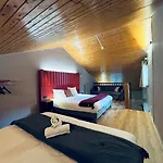 Alpeen Hotel 3*